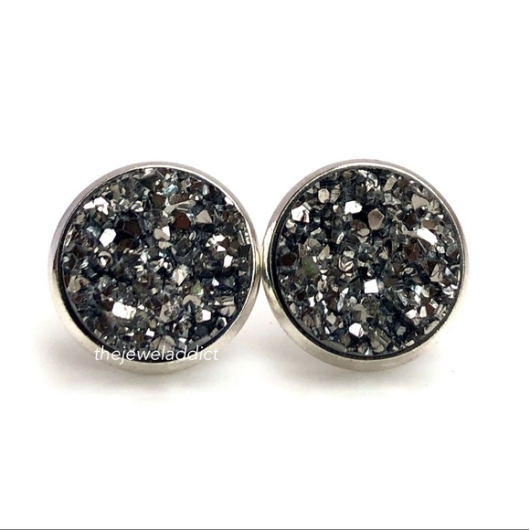 3 for 15🎀 chunky Grey Drusy style earrings - Picture 2 of 15